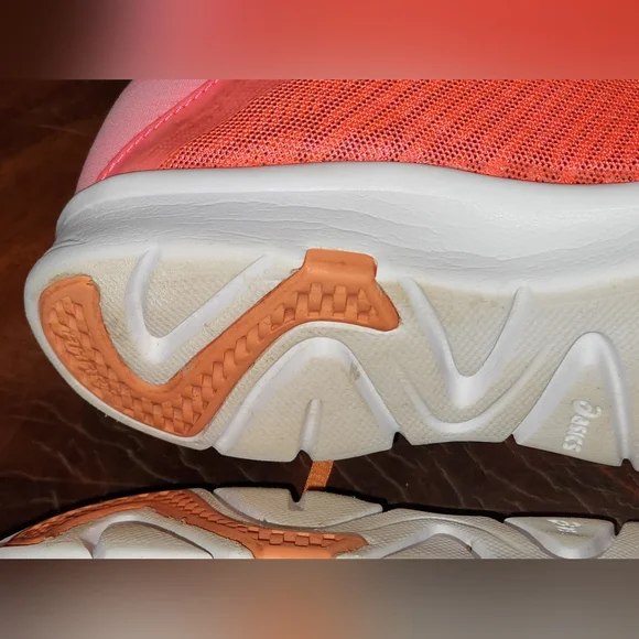 ASICS - F - GEL-FIT TEMPO 3 SHOE Women's Sz 7 - Picture 5 of 9